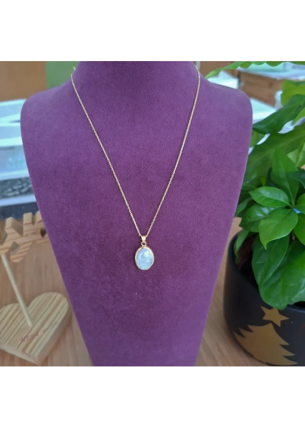 Ay Taşı Gümüş Kolye Faydaları